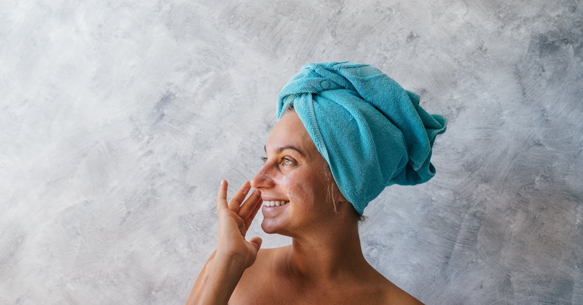 Rytuał 3 w 1 pod prysznicem: promienna cera w 5 minut