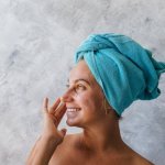 Rytuał 3 w 1 pod prysznicem: promienna cera w 5 minut