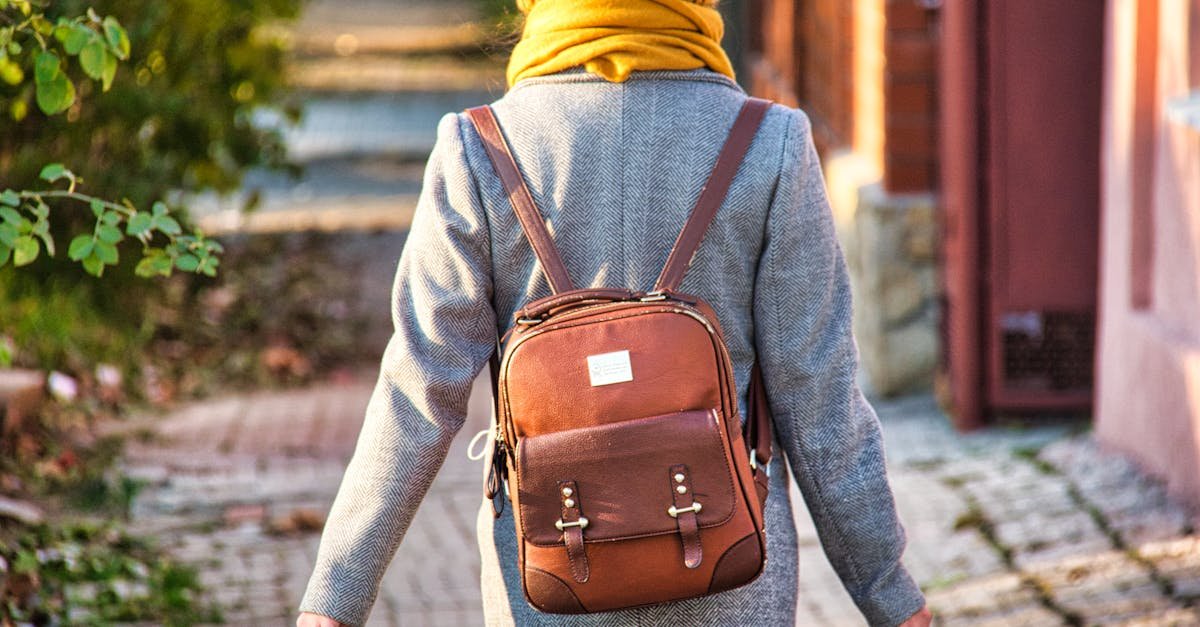 Styl i wygoda w jednym: plecaki, które zastąpią torebkę każdej mamy