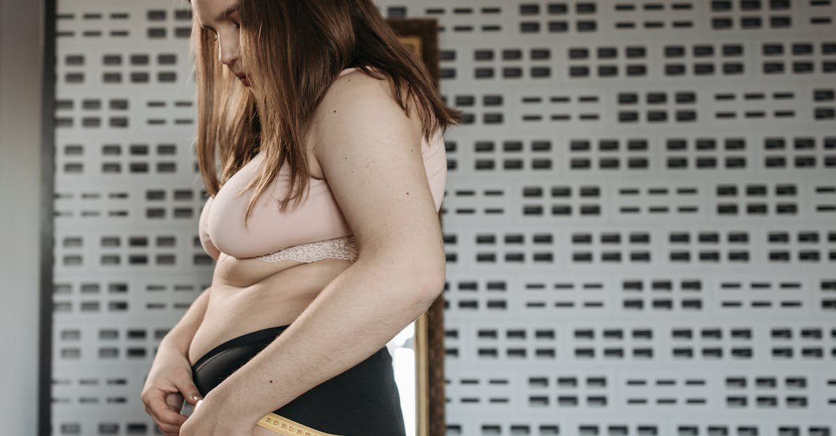 Nowa Ty po porodzie: wszystko, co musisz wiedzieć o bieliźnie modelującej (i czy naprawdę warto)